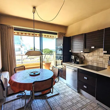 Apartmán Grand Avec Terrasse, Clim, Wifi Et Parking A - Fr-1-420-144