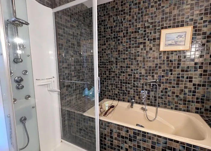 Grand Avec Terrasse, Clim, Wifi Et Parking A - Fr-1-420-144 *